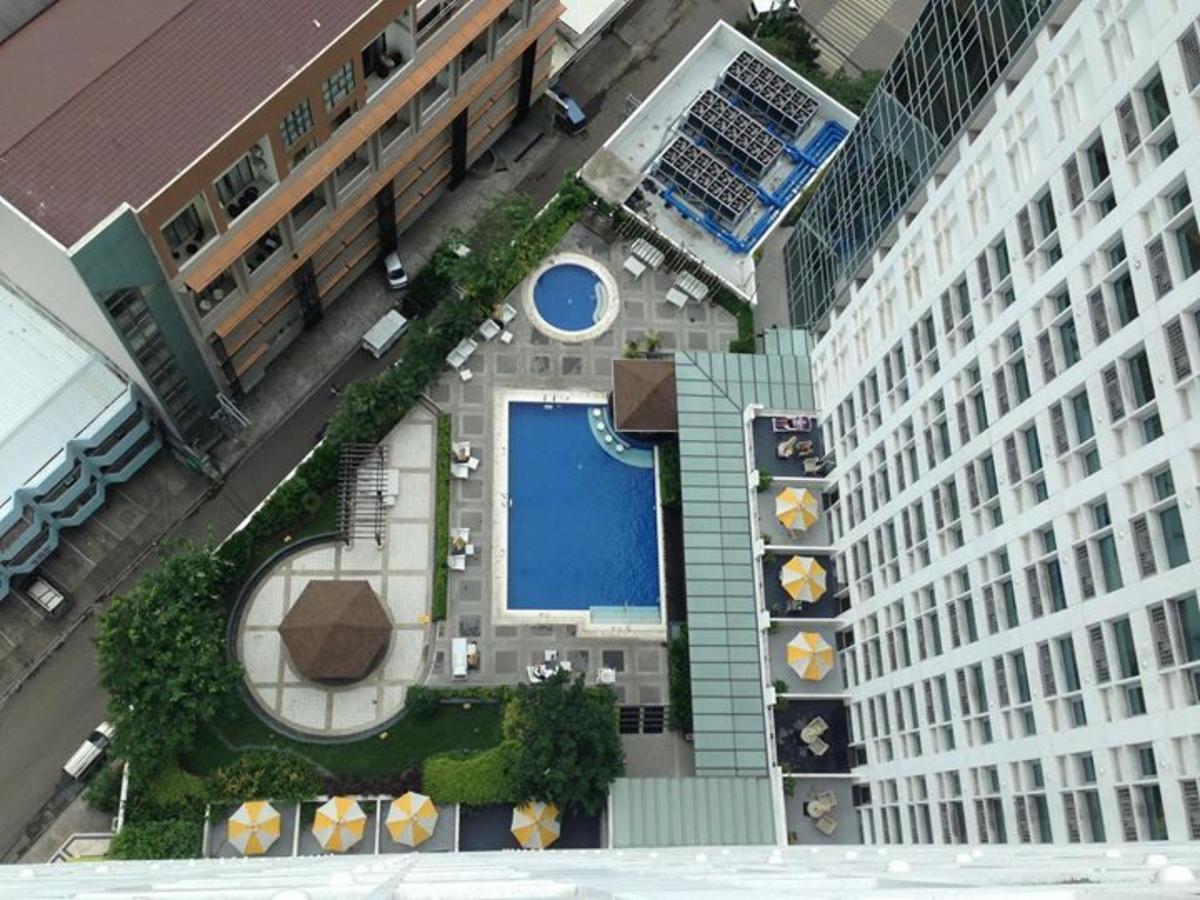 Quest Serviced Residences Cebu Exterior foto